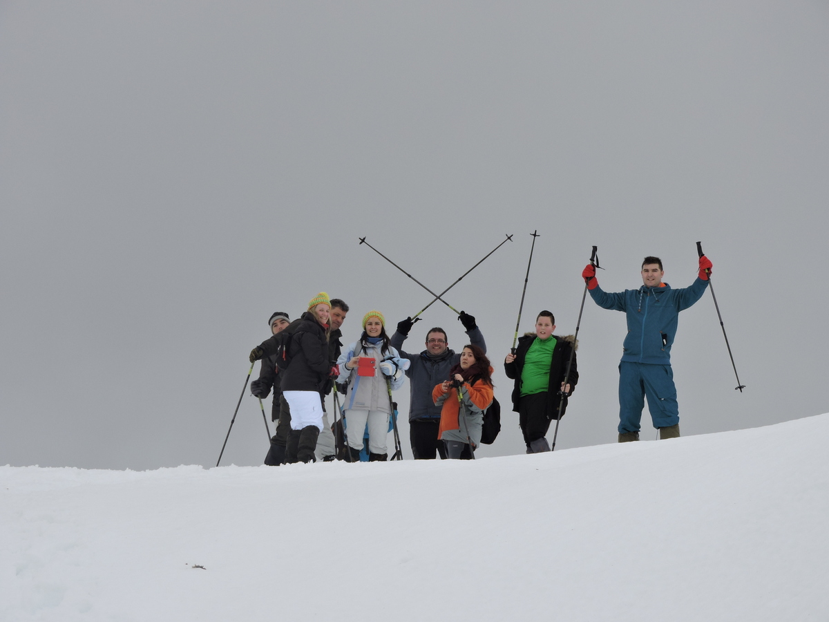 rutas en raquetas de nieve actividades de invierno experiencias de ecoturismoen fuentes del narcea degaña e ibias muniellos asturias
